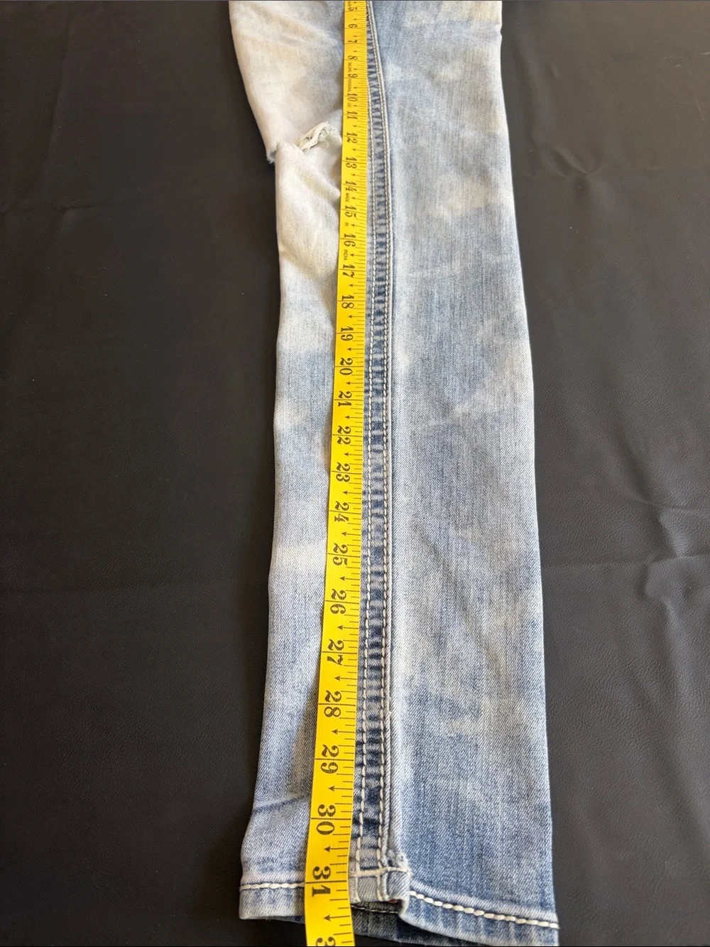 Rock Revival Jen Skinny Jeans Size 27 Light Wash Distressed Stretch Denim